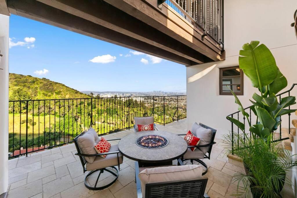 Hollywood Hills Luxury Spanish Estate With Pool & Views * Los Ángeles